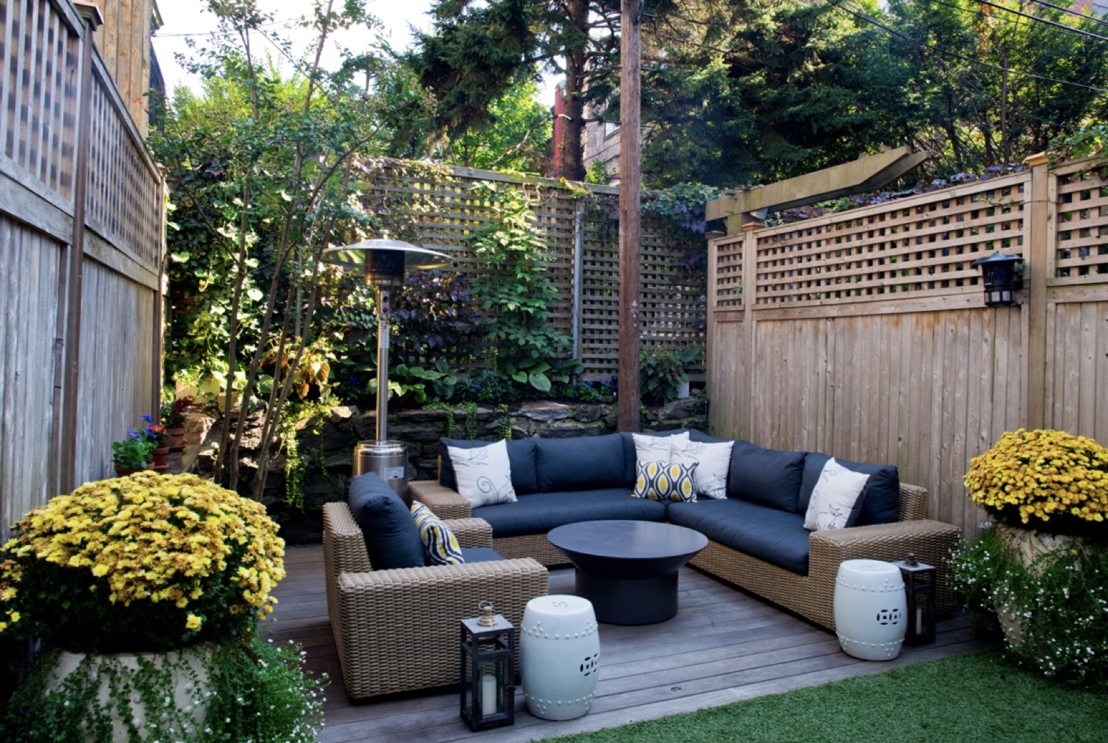Outdoor living styled with Azarya cushions
